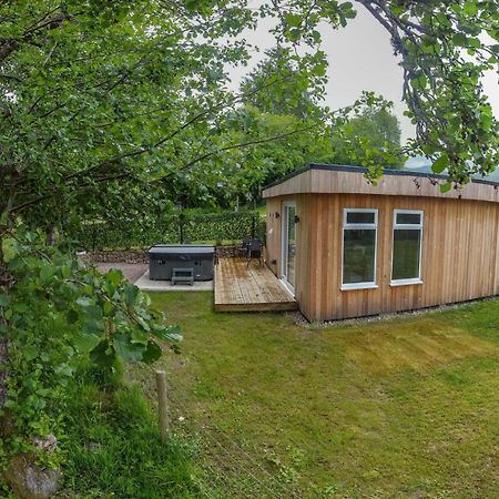 Allt Mor Rentals - Chalet With Hot Tub, And Studio Apartment No Hot Tub Roybridge Eksteriør bilde