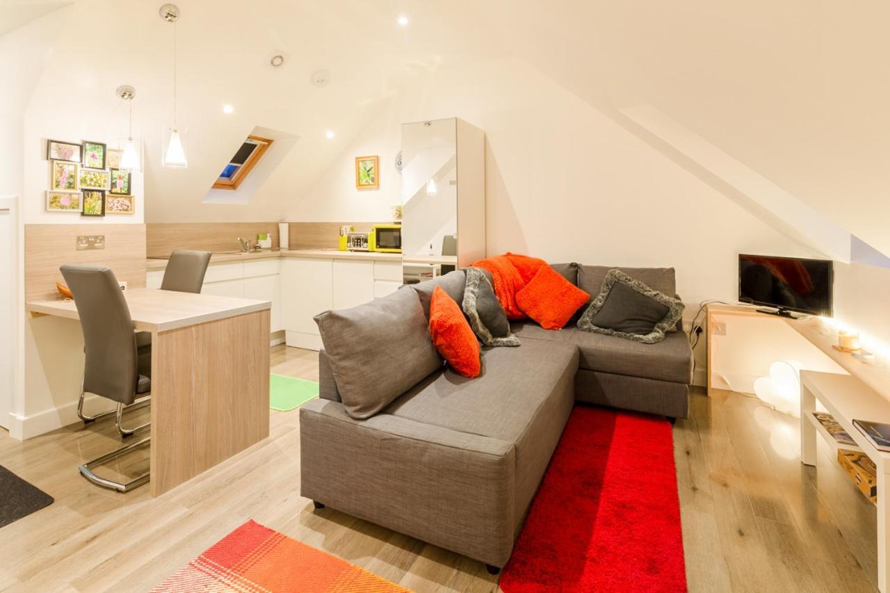 Allt Mor Rentals - Chalet With Hot Tub, And Studio Apartment No Hot Tub Roybridge Eksteriør bilde